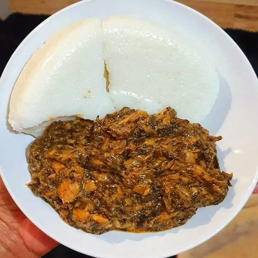 Boule de sorgho & sauce foléré