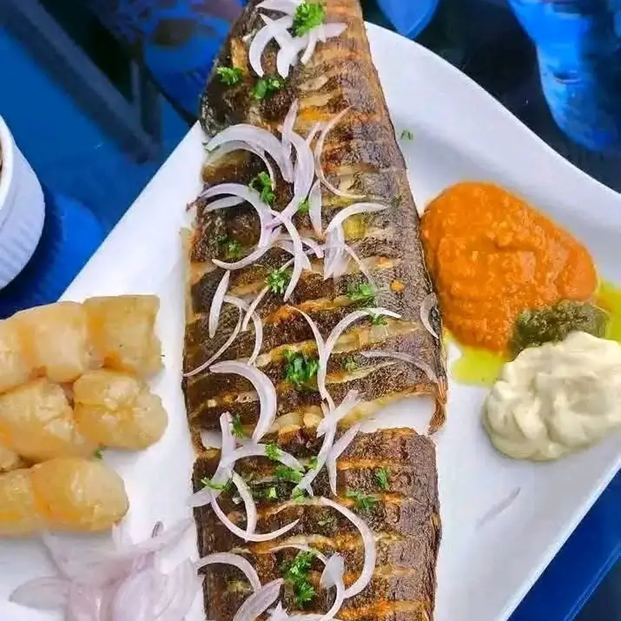 Poisson braisé & miondo