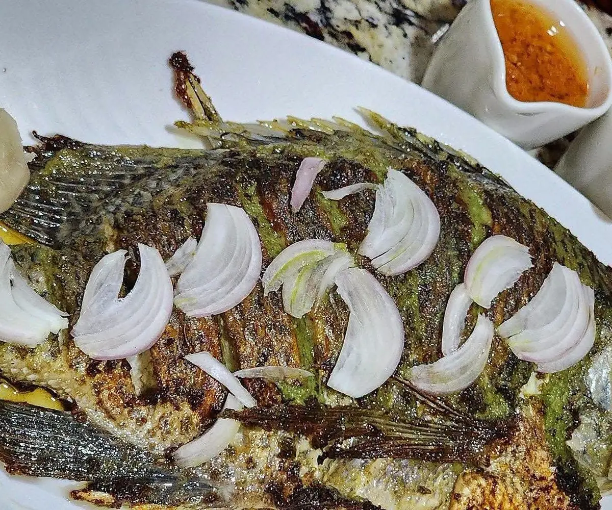 Grilled fish with miondo